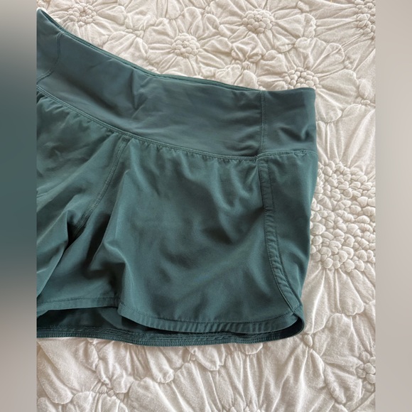 Lululemon Mid Rise Speed Short - Picture 2 of 8